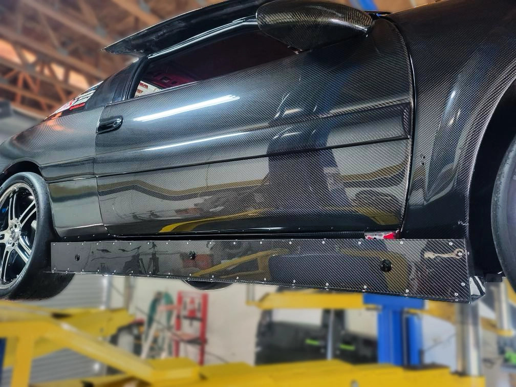 1G DSM DRAG SIDE SKIRTS